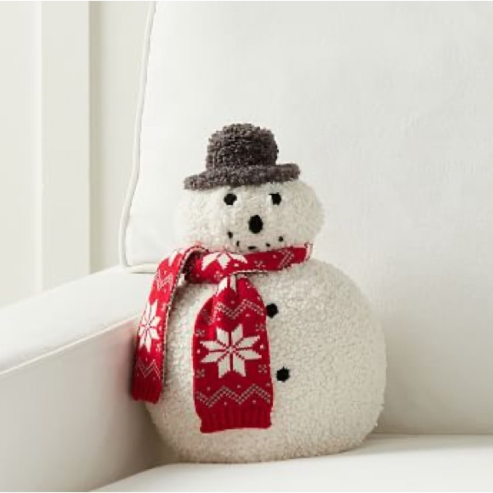 Pottery Barn Archie and Arlene Snowman pillow set